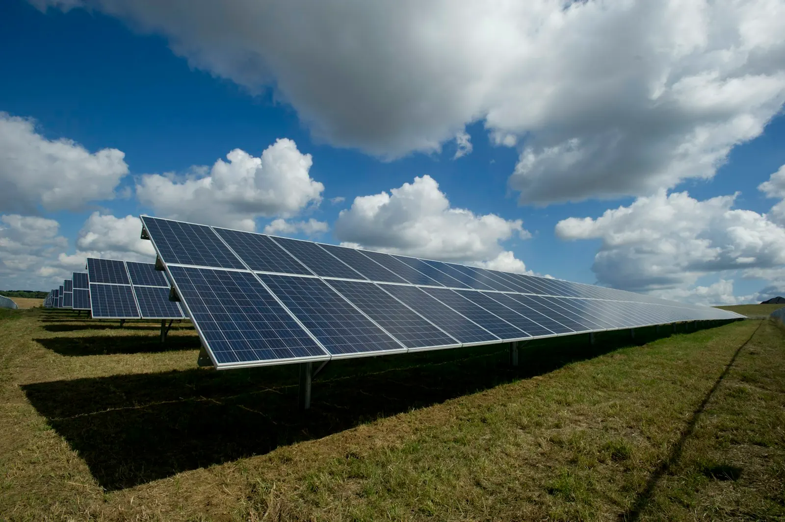 Nettoyage de panneaux solaires en Belgique - jusqu'à 30% de rendement récupéré